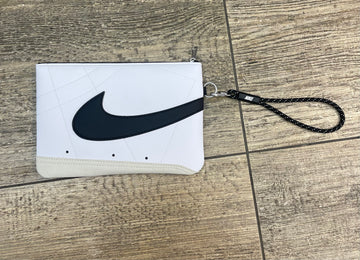 NIKE BLAZER WRISTLET