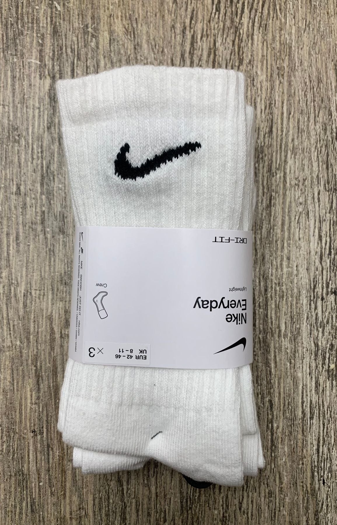 TRIS NIKE
